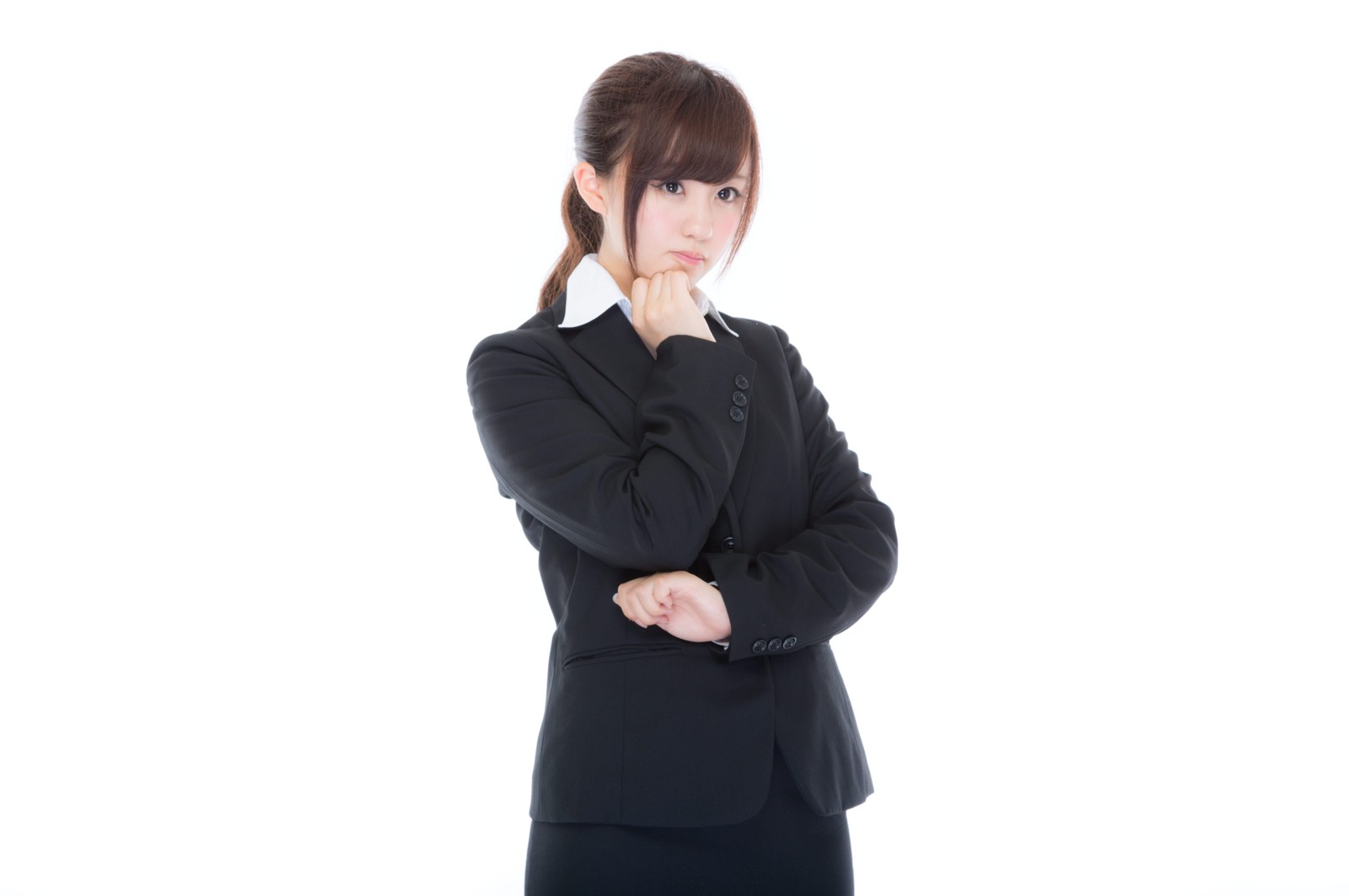 転職に学歴が関係するのか悩んでいる女性