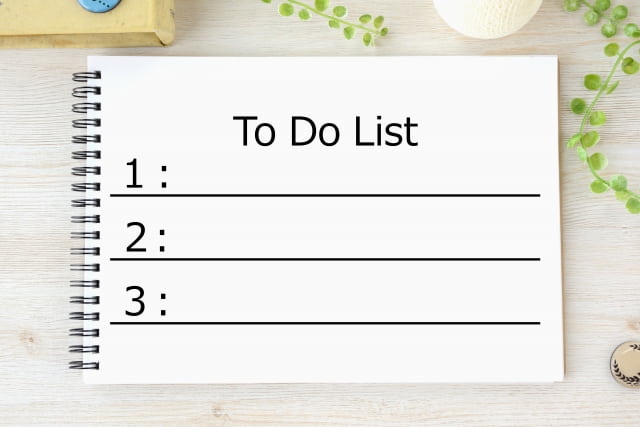 仕事をしたくない人のToDoListと書かれたメモ帳