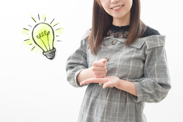 転職回数が多くてもこの業界と職種なら大丈夫なのか納得している女性